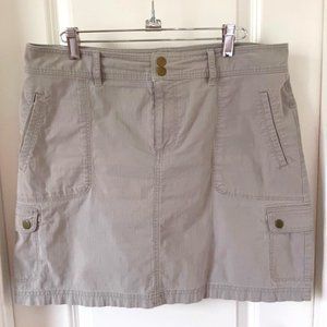 LL Bean women's chino cargo skirt, size 12P